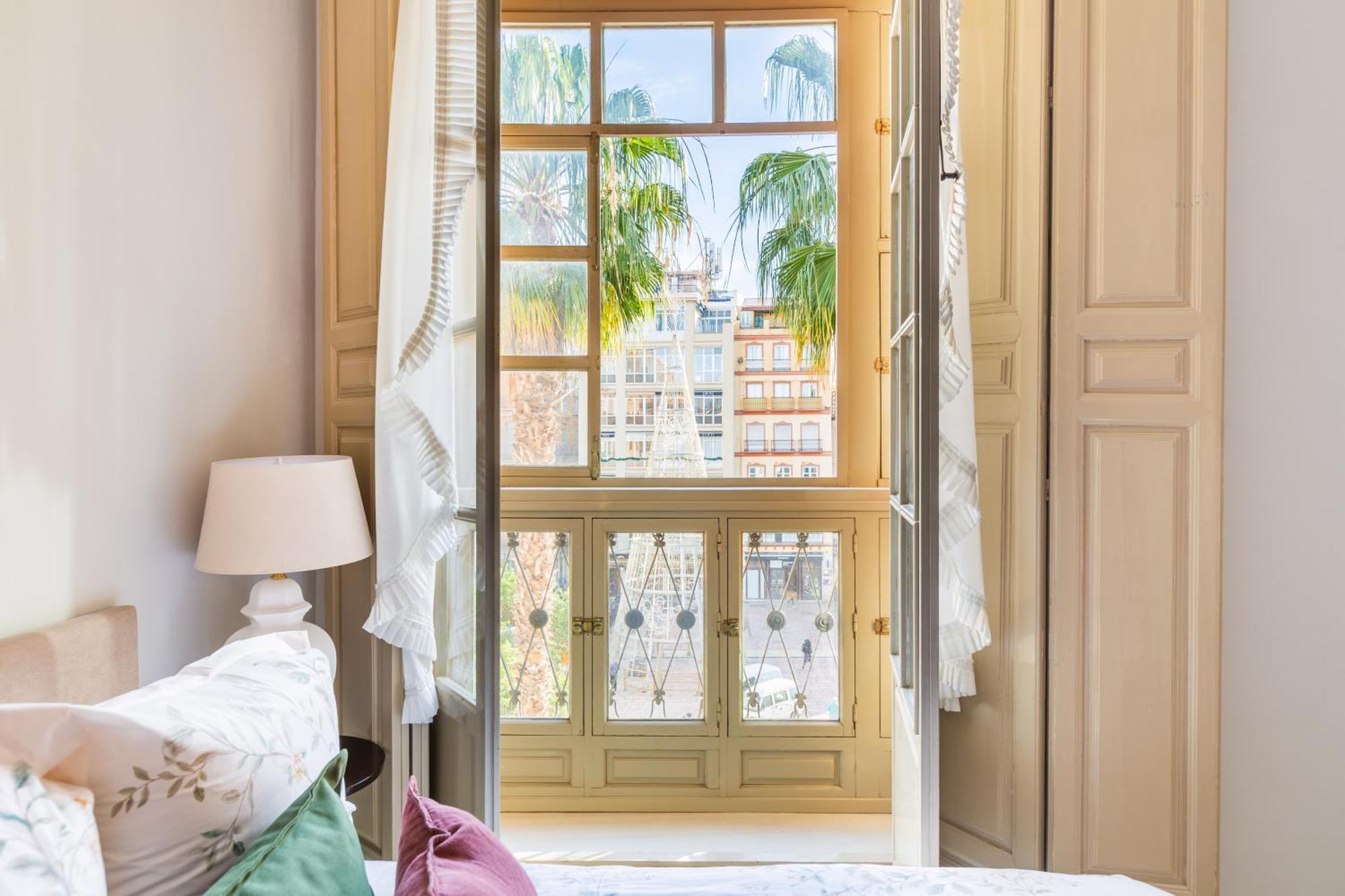 Plaza De La Constitucion Apartment Malaga Exterior photo