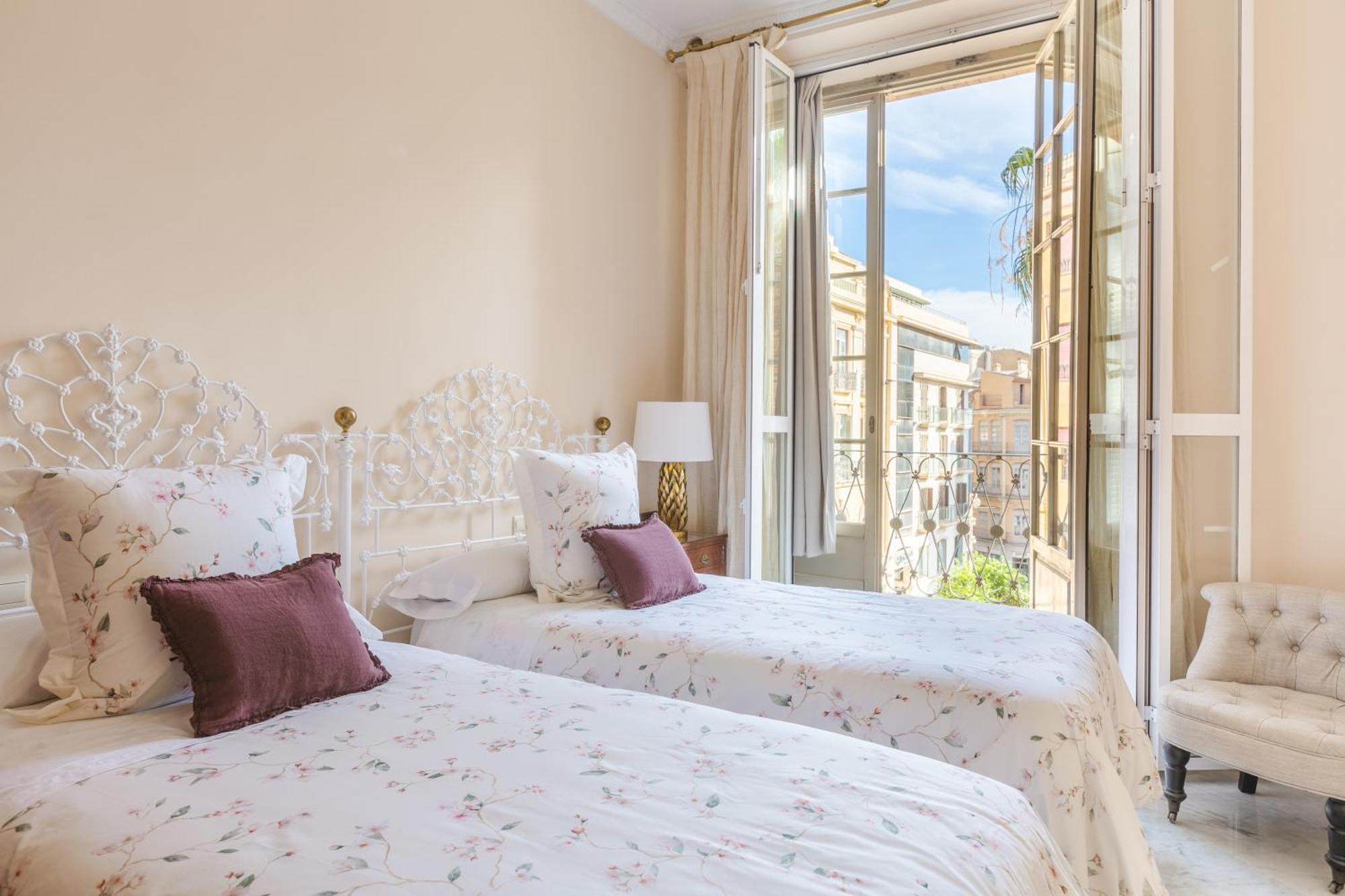 Plaza De La Constitucion Apartment Malaga Exterior photo