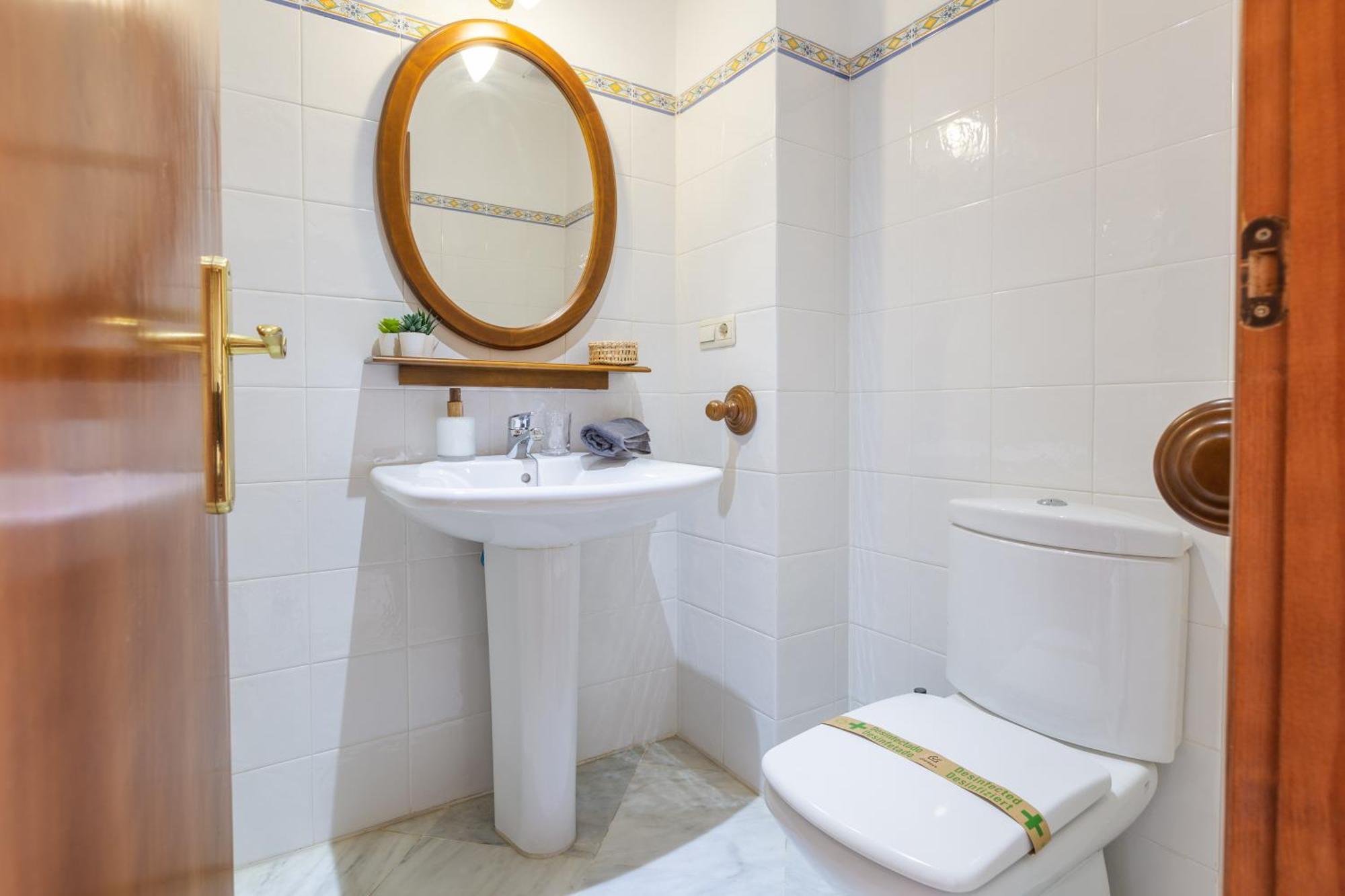 Plaza De La Constitucion Apartment Malaga Exterior photo